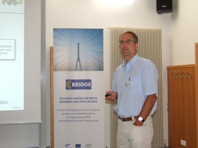 DSCF5274.jpg - Markus Ullmann: "Password Authenticated Key Agreement for Contactless Smart Cards"